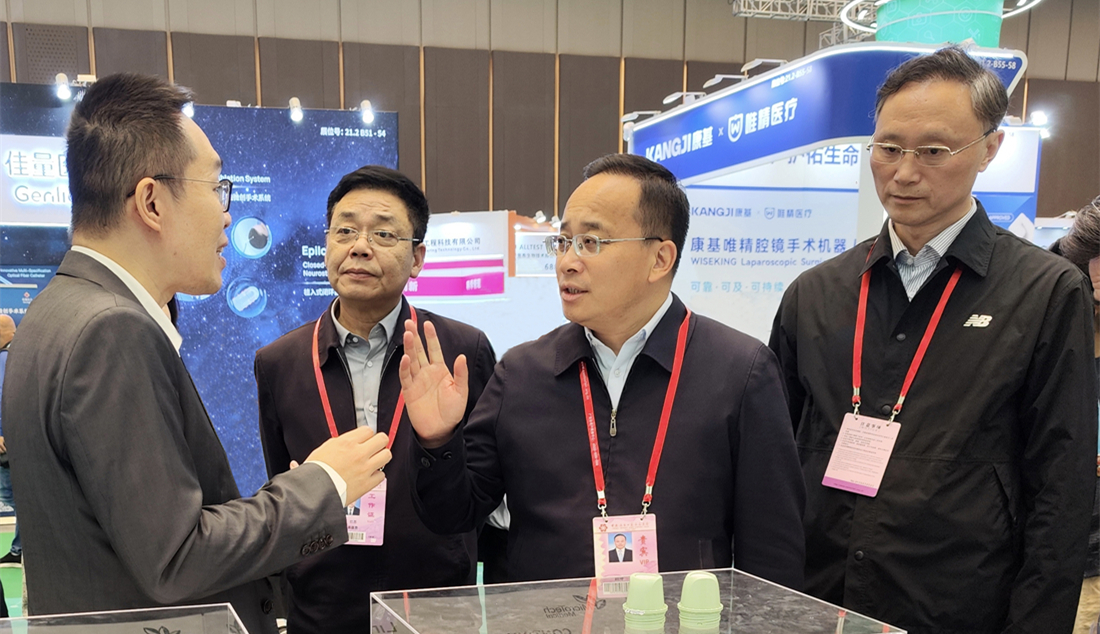 市領(lǐng)導(dǎo)率隊(duì)參加廣交會(huì)進(jìn)博會(huì)并開展招商考察